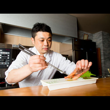 豊岡にある和食料理店・酒彩 奏では個室で美味しい料理とお酒が楽しめます